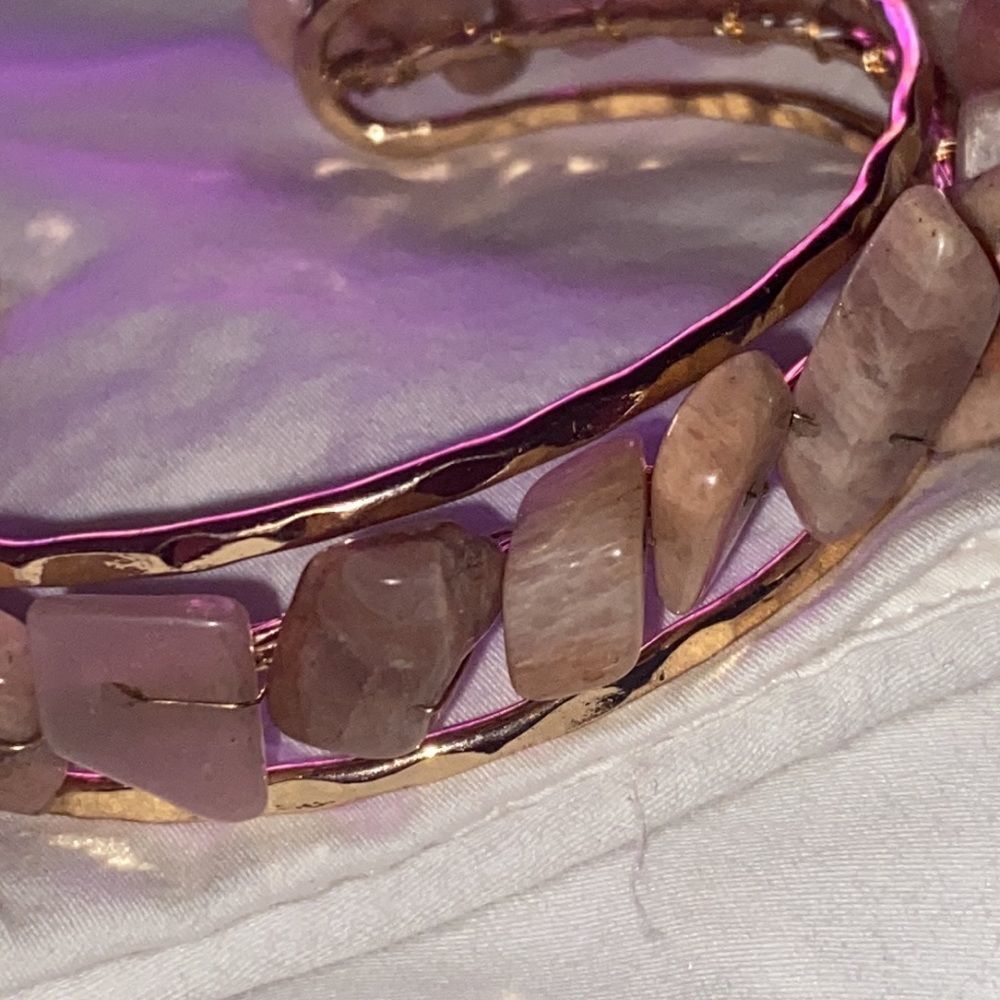 Two Agate Chips Cuff Bracelets - Picture 6 of 10